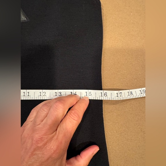 St. John Collection Black Knit Dress - Size 6 - Picture 10 of 11